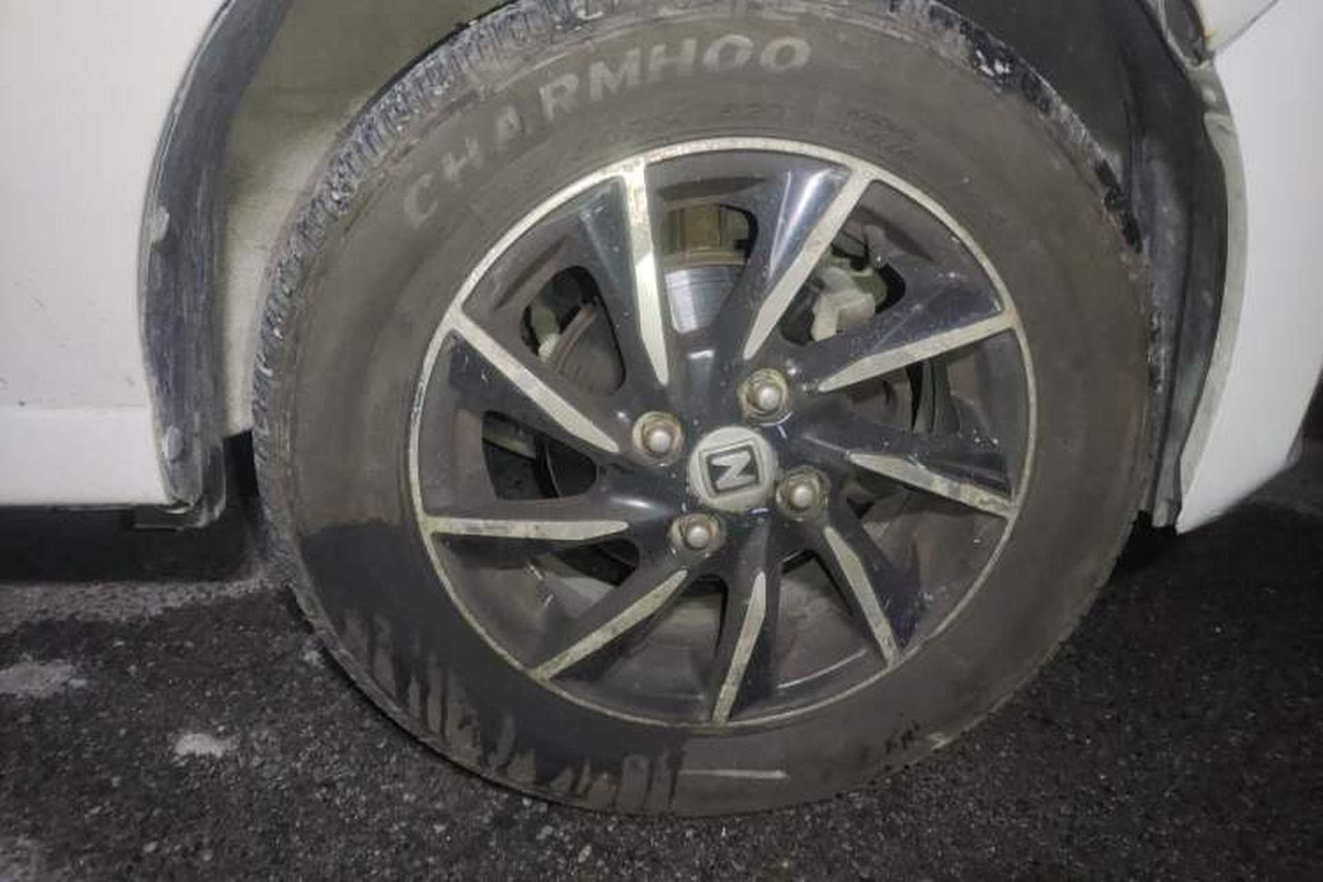 Used Zotye Cloud 100 2017 Cloud 100plus Luxury Model Right Front Wheel Hub