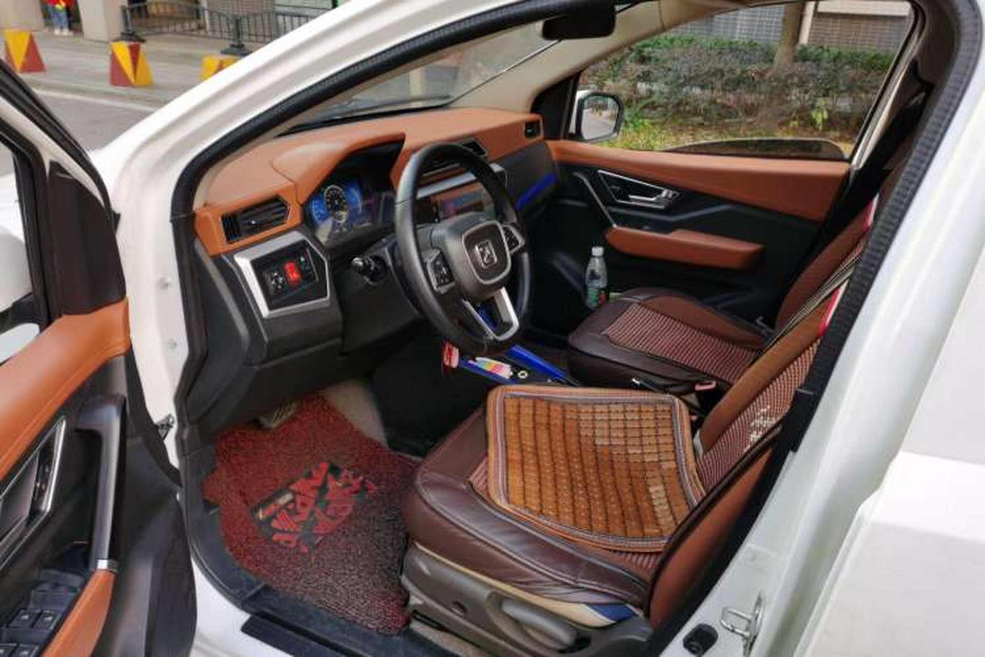 Used Zotye Cloud 100 2018 Cloud 100PLUS Smart Model Driver Seat