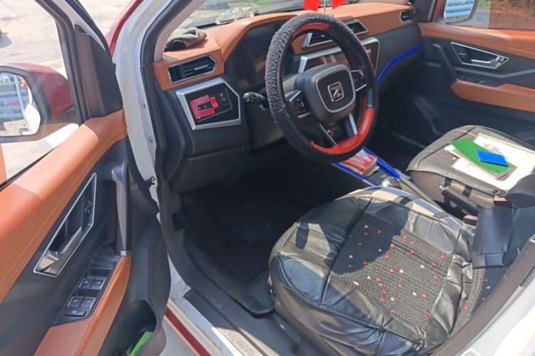 Used Zotye Cloud 100 2018 Cloud 100PLUS Smart Model Driver Seat