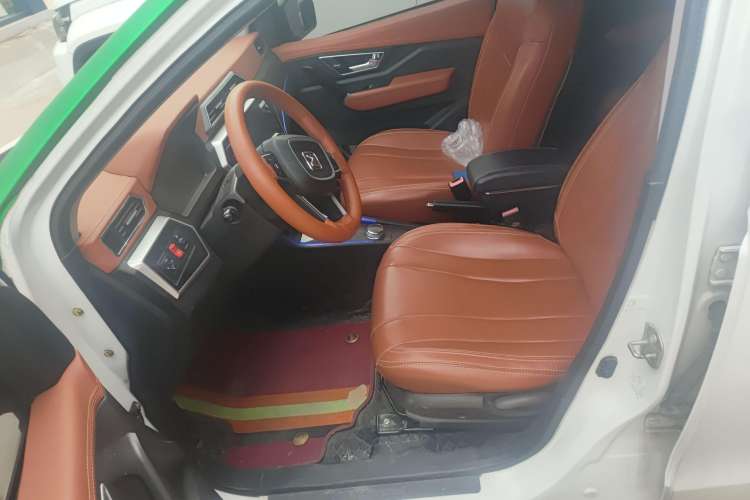 Used Zotye Cloud 100 2018 Cloud 100PLUS Smart Edition Left Front Seat