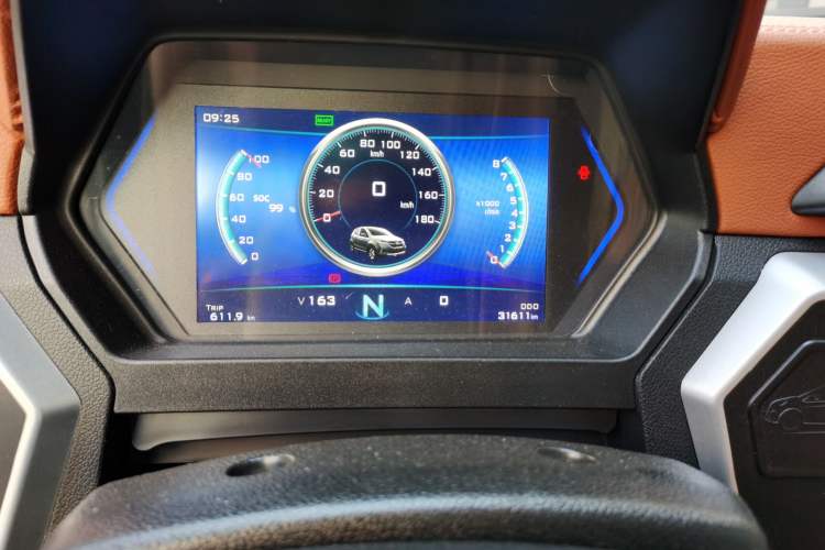 Used Zotye Cloud 100 2018 Cloud 100PLUS Smart Model Odometer Close Up