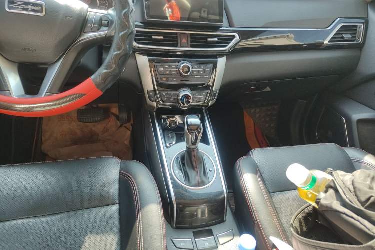 Used Zotye Domy X5 2015 1.5T CVT ZhiXian Trim China V Standard Audio And AC Panel