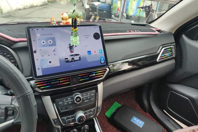 Used Zotye Domy X5 2015 1.5T CVT ZhiXian Model China IV Standard Audio And AC Panel