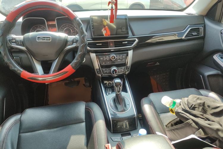 Used Zotye Domy X5 2015 1.5T CVT ZhiXian Trim China V Standard Center Console