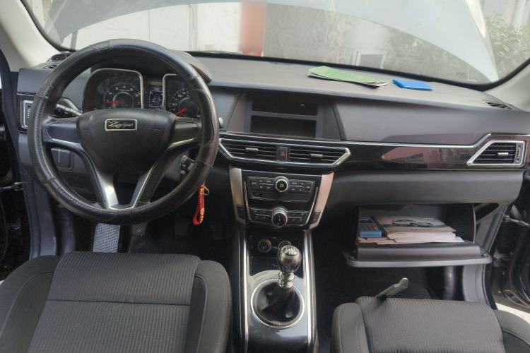 Used Zotye Domy X5 2015 1.5T Manual Elite Model China V Standard Center Console