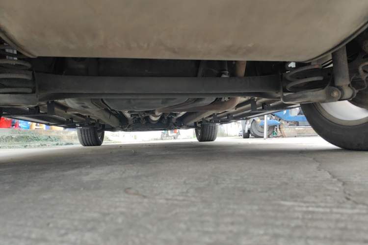 Used Zotye Domy X5 2015 1.5T CVT ZhiXian Model China IV Standard Chassis Rear