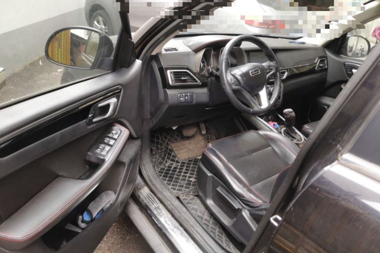 Used Zotye Domy X5 2015 1.5T CVT ZhiXian Model China IV Standard Driver Seat