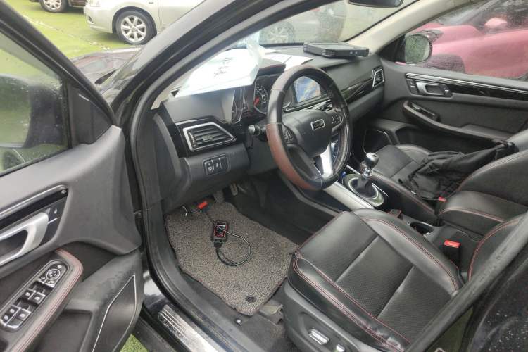 Used Zotye Domy X5 2015 1.5T Manual Supreme Model China IV Standard Driver Seat
