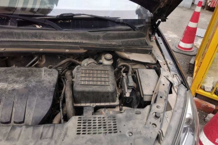 Used Zotye Domy X5 2015 1.5T CVT ZhiXian Model China IV Standard Engine Bay Left