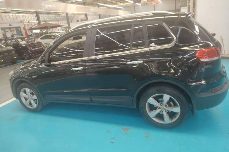 Used Zotye Domy X5 2015 1.5T Manual Luxury Version China IV Standard Exterior 3