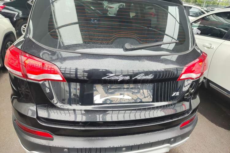 Used Zotye Domy X5 2015 1.5T Manual Luxury Model China V Standard Exterior 4