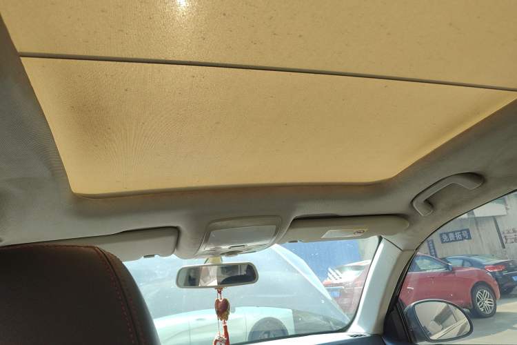 Used Zotye Domy X5 2015 1.5T CVT ZhiXian Trim China V Standard Headliner