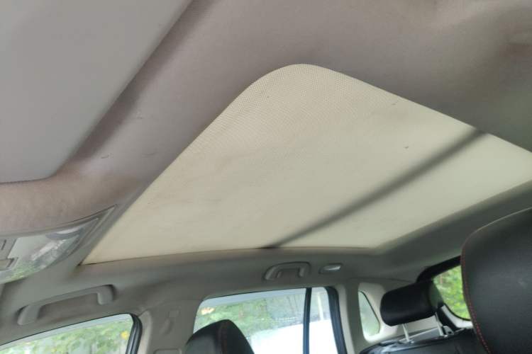 Used Zotye Domy X5 2015 1.5T Manual Supreme Model China IV Standard Headliner