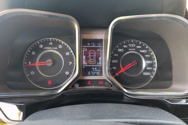 Used Zotye Domy X5 2015 1.5T Manual Luxury Model China V Standard Instrument Cluster