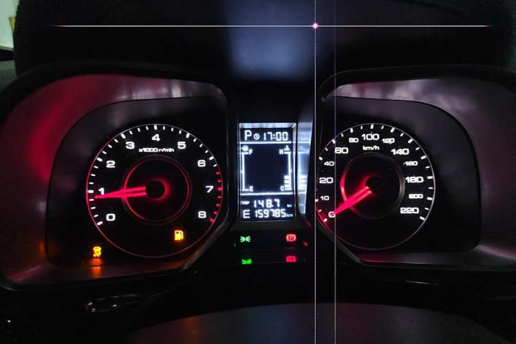 Used Zotye Domy X5 2015 1.5T CVT ZhiXian Model China IV Standard Instrument Cluster