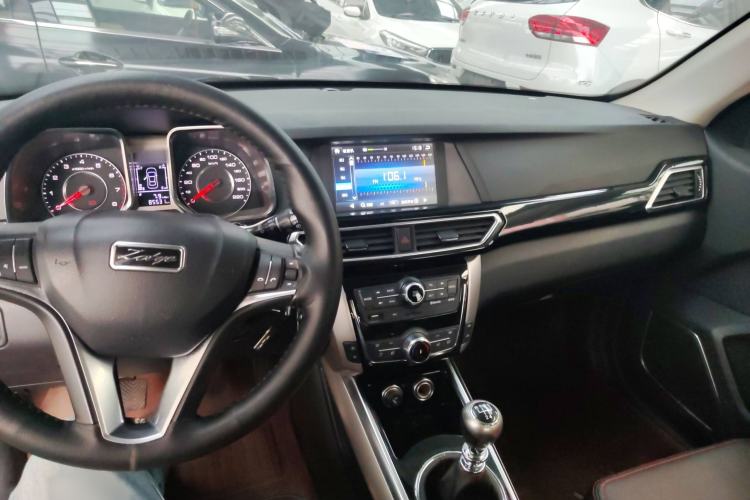 Used Zotye Domy X5 2015 1.5T Manual Luxury Model China V Standard Interior 3