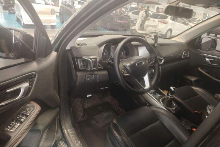 Used Zotye Domy X5 2015 1.5T Manual Luxury Version China IV Standard Interior 5