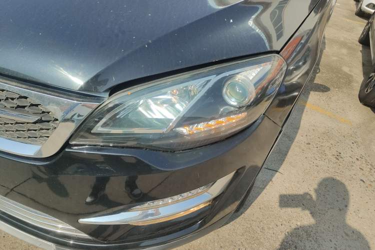 Used Zotye Domy X5 2015 1.5T CVT ZhiXian Trim China V Standard Left Front Headlight