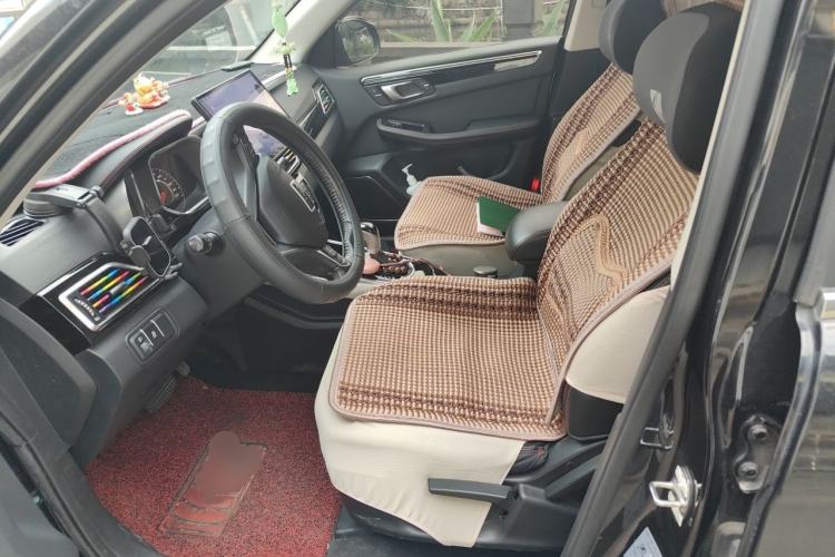 Used Zotye Domy X5 2015 1.5T CVT ZhiXian Model China IV Standard Left Front Seat