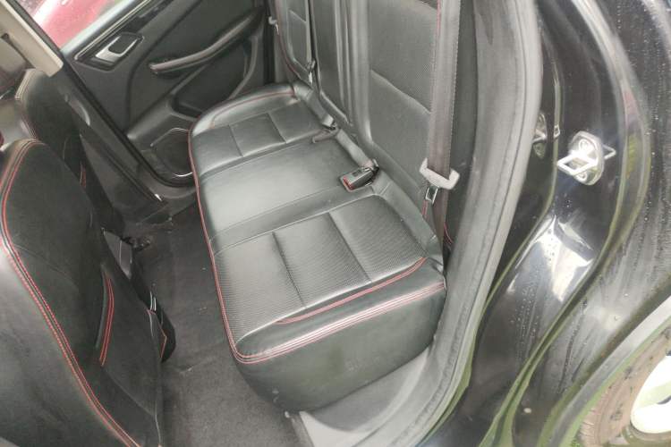 Used Zotye Domy X5 2015 1.5T Manual Supreme Model China IV Standard Left Rear Seat
