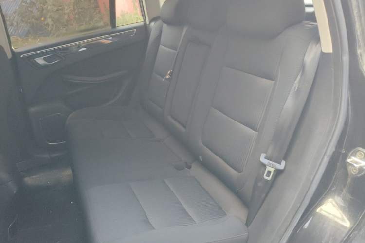 Used Zotye Domy X5 2015 1.5T Manual Elite Model China V Standard Left Rear Seat