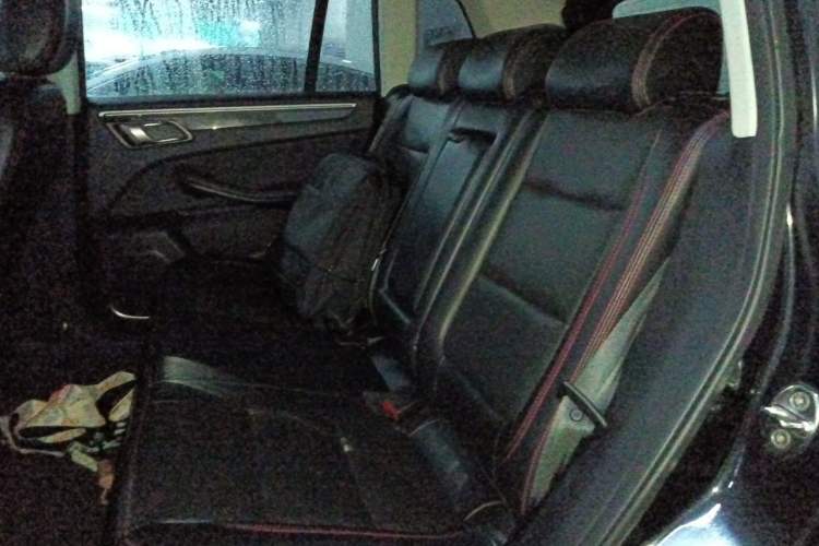 Used Zotye Domy X5 2015 1.5T Manual Luxury Model China V Standard Left Rear Seat