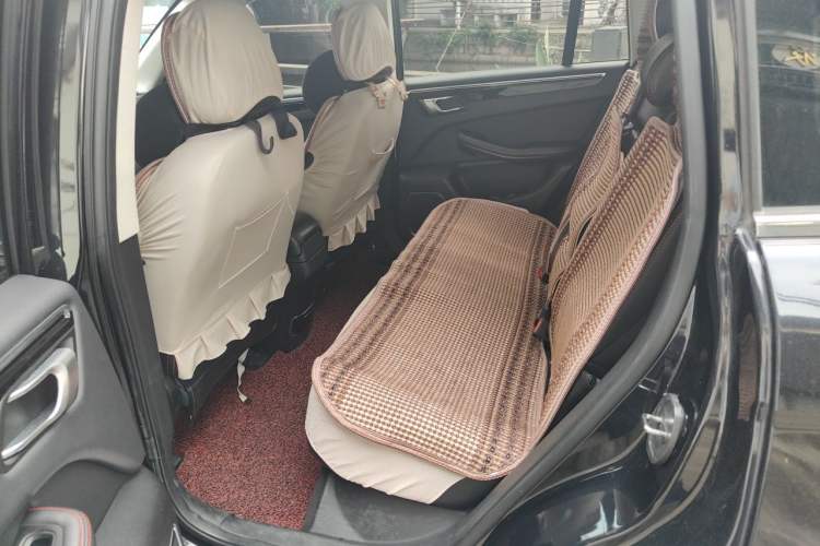 Used Zotye Domy X5 2015 1.5T CVT ZhiXian Model China IV Standard Left Rear Seat