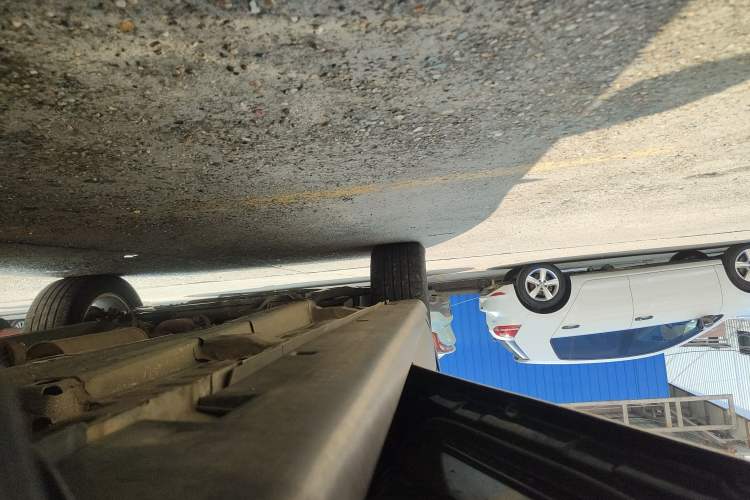 Used Zotye Domy X5 2015 1.5T CVT ZhiXian Trim China V Standard Left Side Sill