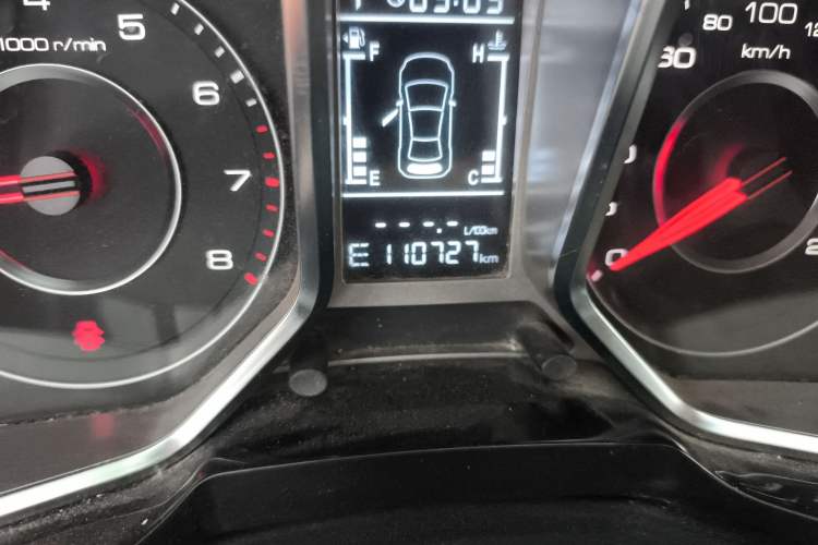 Used Zotye Domy X5 2015 1.5T CVT Landlord Model China IV Standard Odometer Close Up