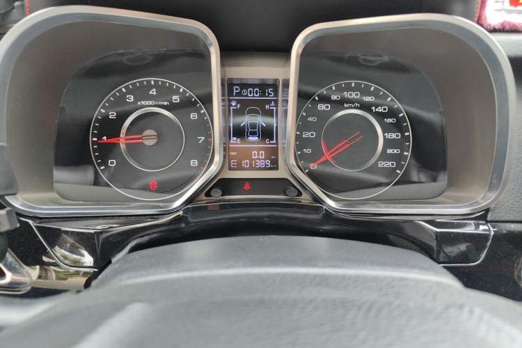 Used Zotye Domy X5 2015 1.5T CVT ZhiXian Model China IV Standard Odometer Close Up