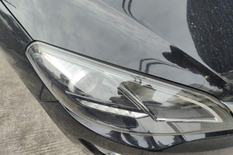 Used Zotye Domy X5 2015 1.5T CVT ZhiXian Model China IV Standard Right Front Headlight