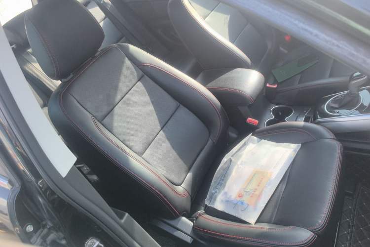 Used Zotye Domy X5 2015 1.5T CVT Landlord Edition China V Standard Right Front Seat