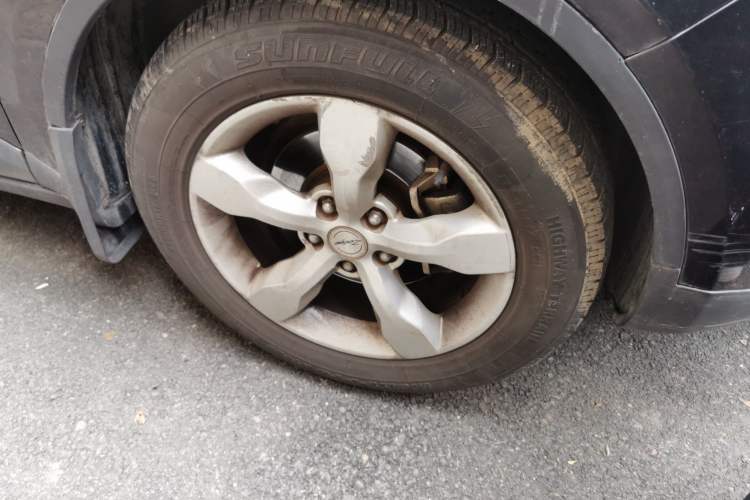 Used Zotye Domy X5 2015 1.5T CVT ZhiXian Model China IV Standard Right Front Wheel Hub