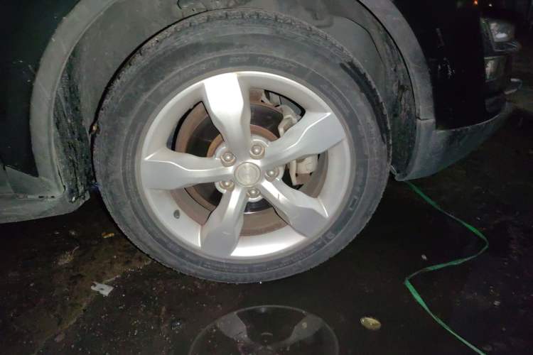 Used Zotye Domy X5 2015 1.5T CVT ZhiXian Model China IV Standard Right Front Wheel Hub