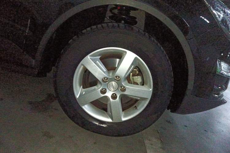 Used Zotye Domy X5 2015 1.5T Manual Luxury Model China V Standard Right Front Wheel Hub