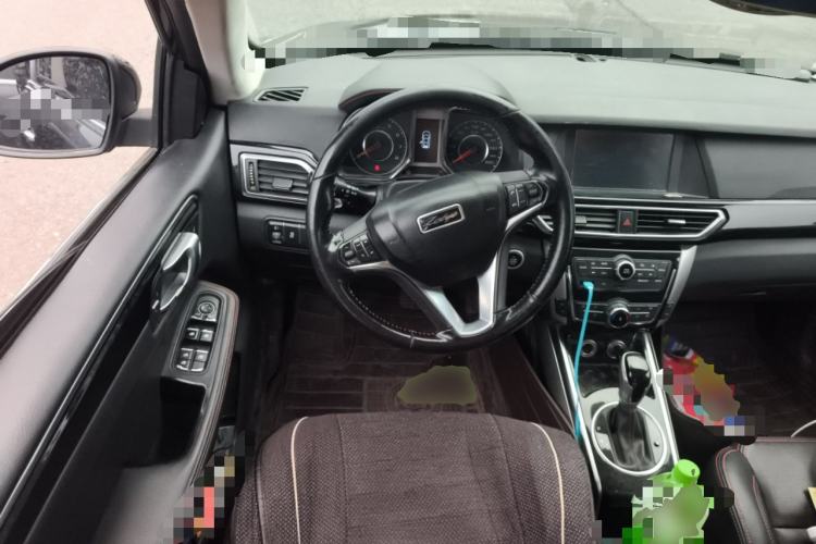 Used Zotye Domy X5 2015 1.5T CVT Landlord Model China IV Standard Steering Wheel