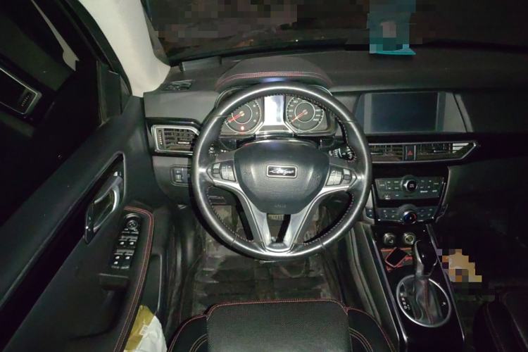Used Zotye Domy X5 2015 1.5T CVT ZhiXian Model China IV Standard Steering Wheel