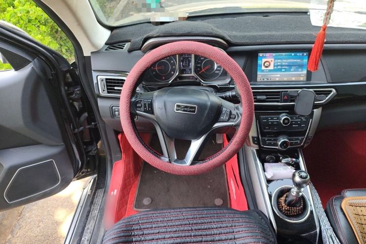 Used Zotye Domy X5 2015 1.5T Manual Luxury Model China V Standard Steering Wheel