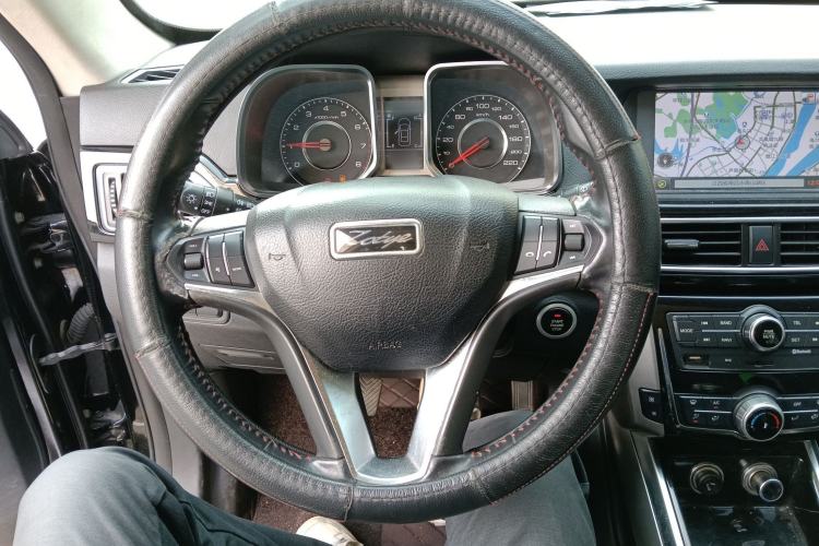Used Zotye Domy X5 2015 1.5T Manual Luxury Model China V Standard Steering Wheel