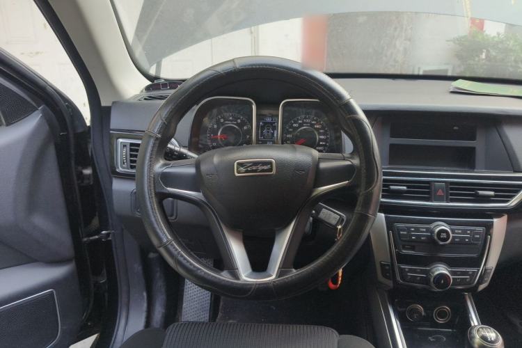 Used Zotye Domy X5 2015 1.5T Manual Elite Model China V Standard Steering Wheel
