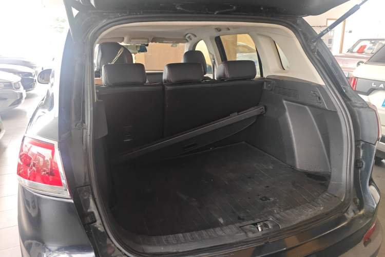 Used Zotye Domy X5 2015 1.5T Manual Luxury Model China V Standard Trunk