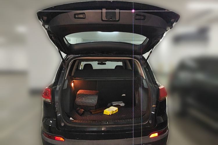 Used Zotye Domy X5 2015 1.5T CVT ZhiXian Model China IV Standard Trunk