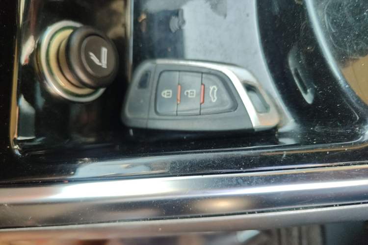 Used Zotye Domy X5 2015 1.5T CVT ZhiXian Trim China V Standard Vehicle Key