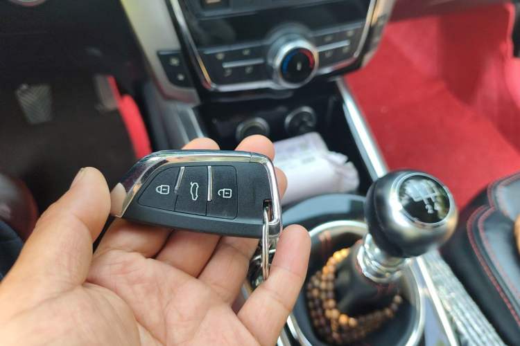 Used Zotye Domy X5 2015 1.5T Manual Luxury Model China V Standard Vehicle Key