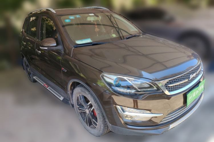 Used Zotye Domy X5 2015 1.5T Manual Luxury Version China IV Standard Front Right 45 Deg