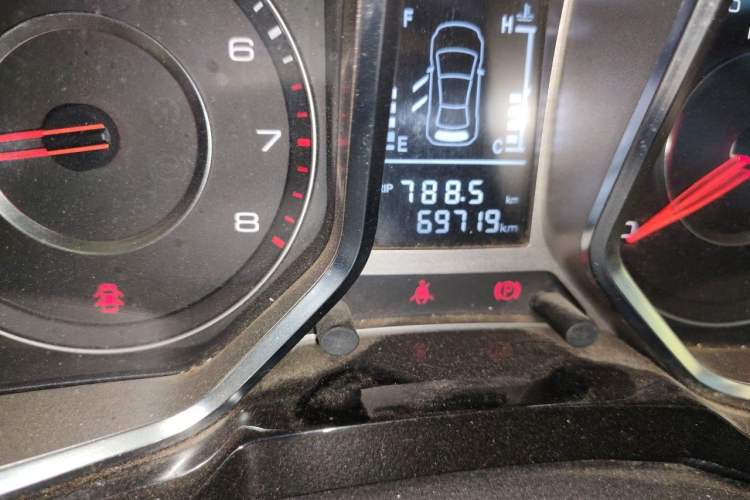 Used Zotye Domy X5 2015 1.5T Manual Luxury Version China IV Standard Odometer Close Up