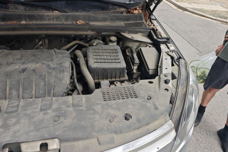 Used Zotye Domy X5 2015 1.5T Manual Luxury Model China V Standard Engine Bay Left