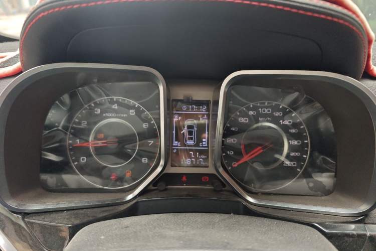 Used Zotye Domy X5 2015 1.5T Manual Luxury Model China V Standard Instrument Cluster