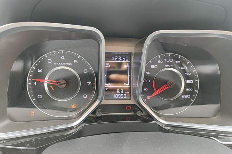 Used Zotye Domy X5 2015 1.5T Manual Luxury Version China IV Standard Instrument Cluster