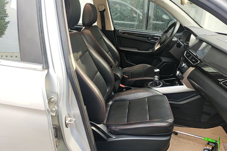 Used Zotye Domy X5 2015 1.5T Manual Luxury Version China IV Standard Right Front Seat